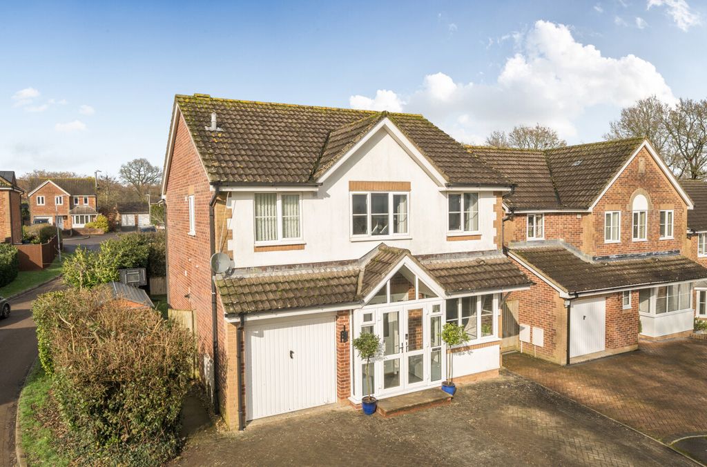 Property photo 1 of 23 1422331-1-69Af0Fe...