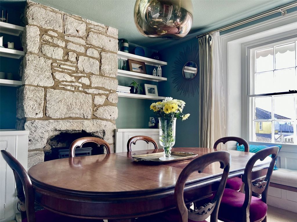 Additional image 17 of 5 bed terraced house for saleFortuneswell, Portland, Dorset DT5