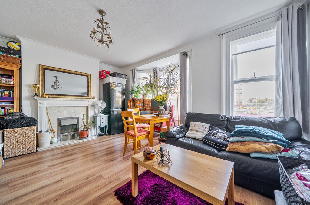 Property photo 3 of 13 34-6Abfe58762d1c-...