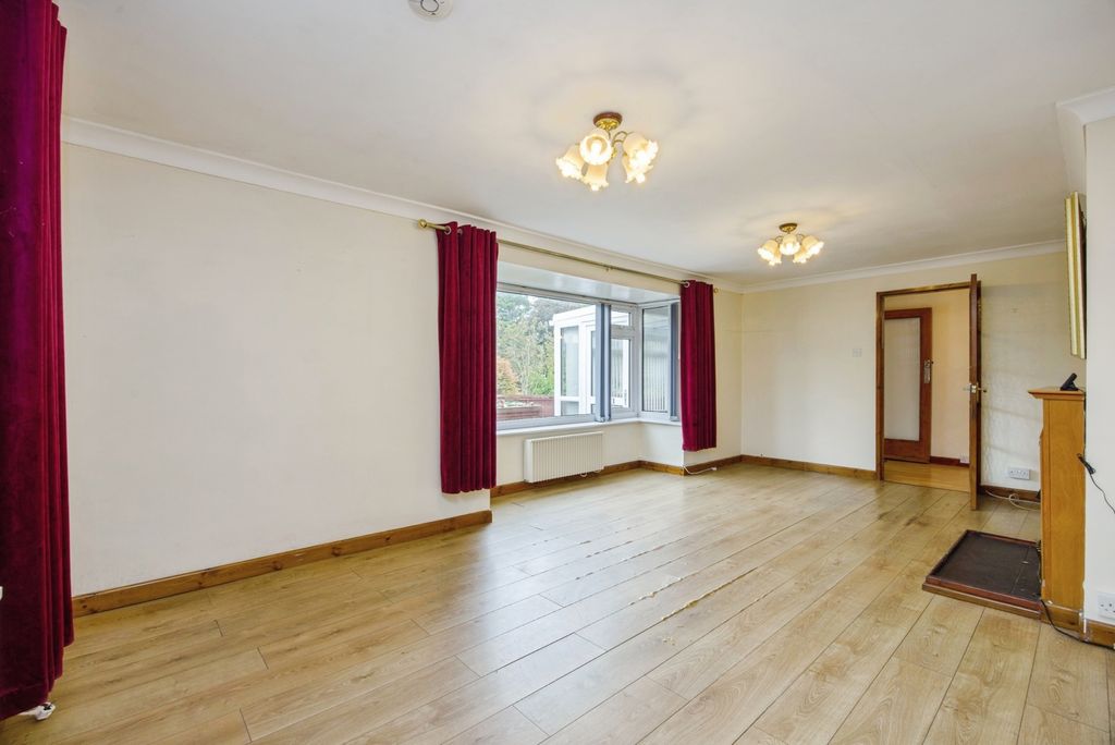 Property photo 2 of 22 Pbox-Img.Jpg