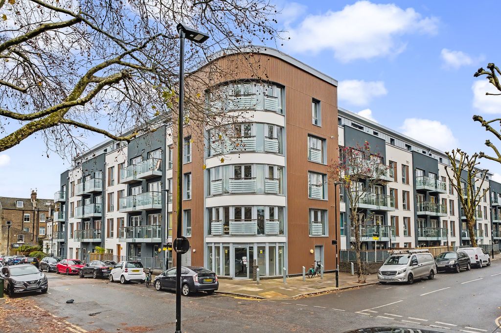 Property photo 2 of 13