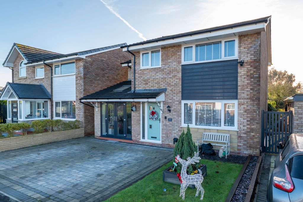 Property photo 1 of 14 Front