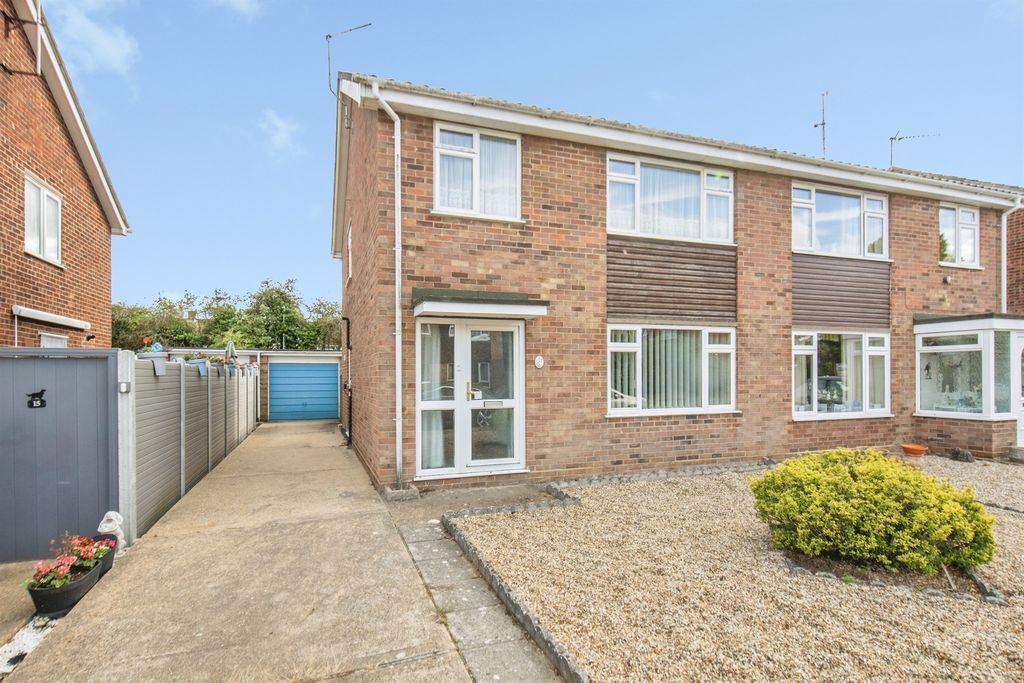 Property photo 1 of 16