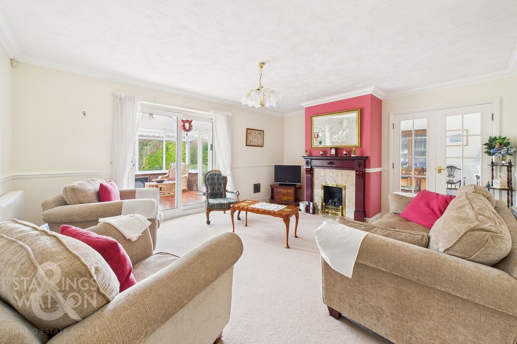 Property photo 2 of 29