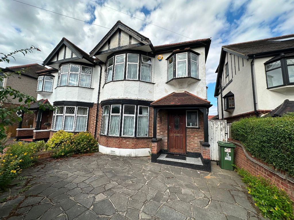 Property photo 1 of 22