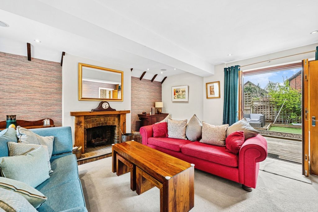 Property photo 3 of 19 Pbox-Img.Jpg