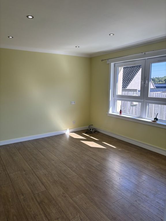 Property photo 2 of 5 2 Mw 2