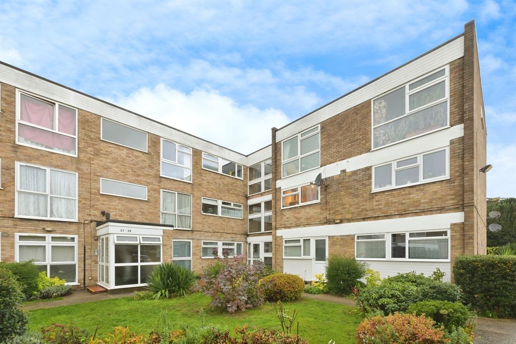 Property photo 1 of 16