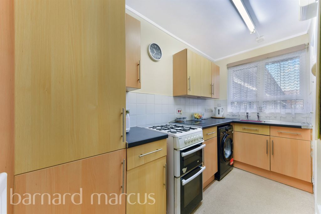 Property photo 2 of 6