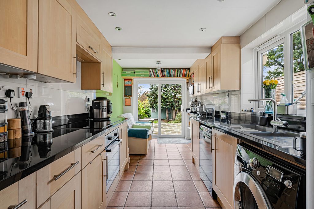 Property photo 3 of 16 19_95270
