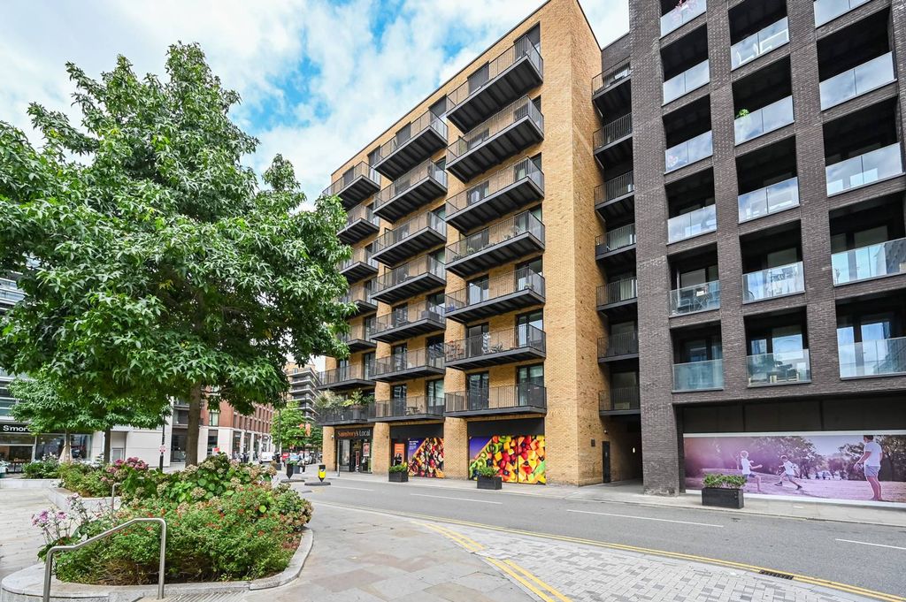 Property photo 2 of 16