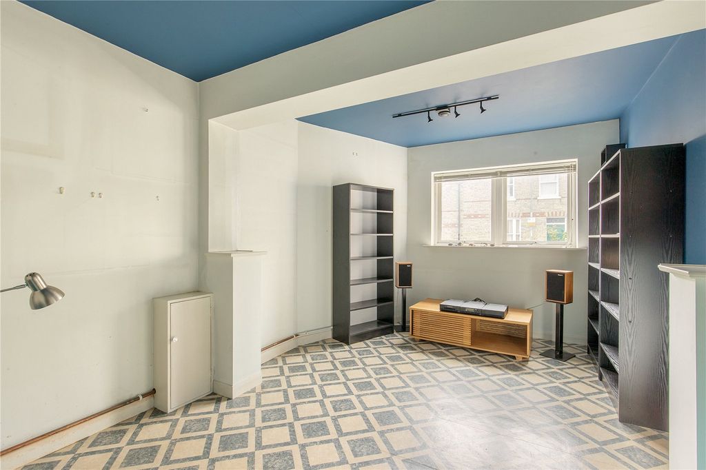 Property photo 3 of 13 Reception Room