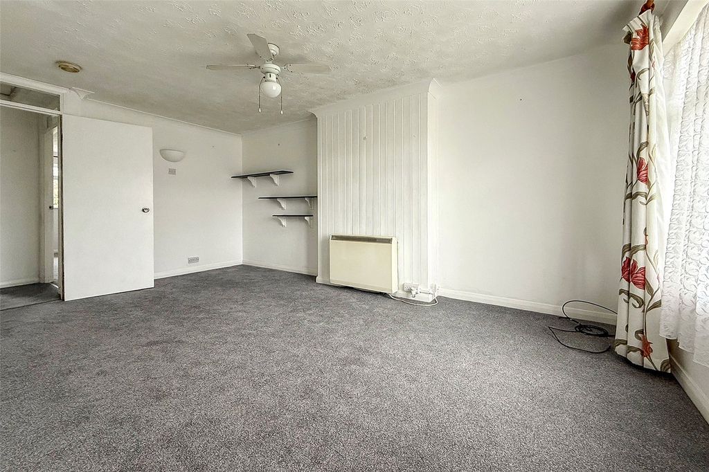 Property photo 2 of 15 Picture No. 53