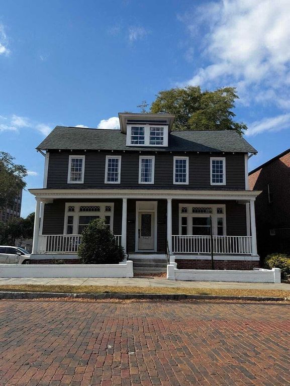 Property photo 1 of 31