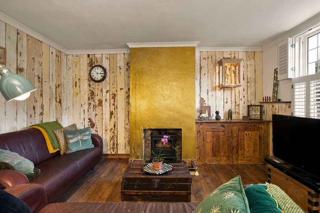 Property photo 2 of 27 2