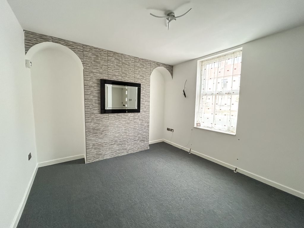 Property photo 2 of 13 Living Room