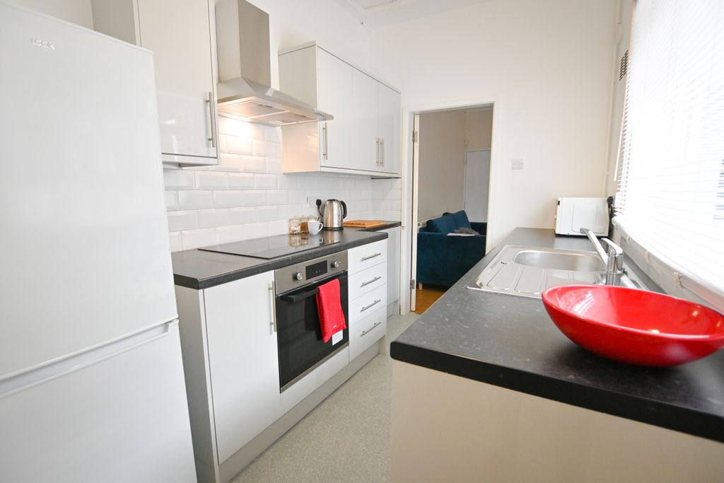 Property photo 2 of 13 Img_0406