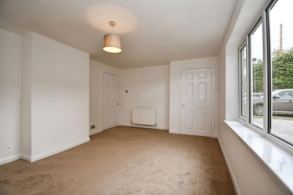 Property photo 2 of 17 E23Ff805-U 20 285 29.Jpg