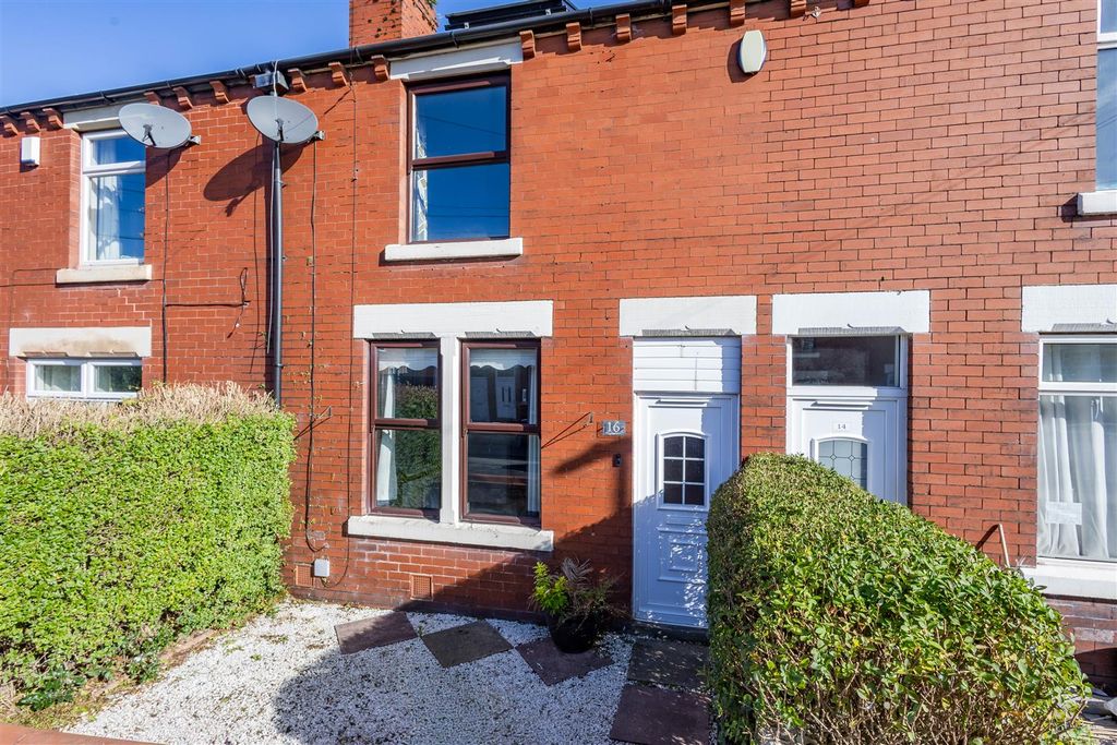 Property photo 1 of 14 Front External