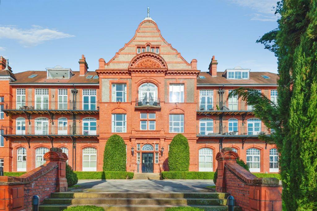 Property photo 1 of 23