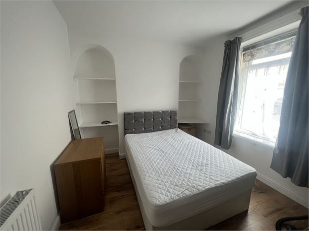 Property photo 3 of 4 Picture 3