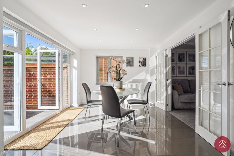 Property photo 2 of 26 Dining Area