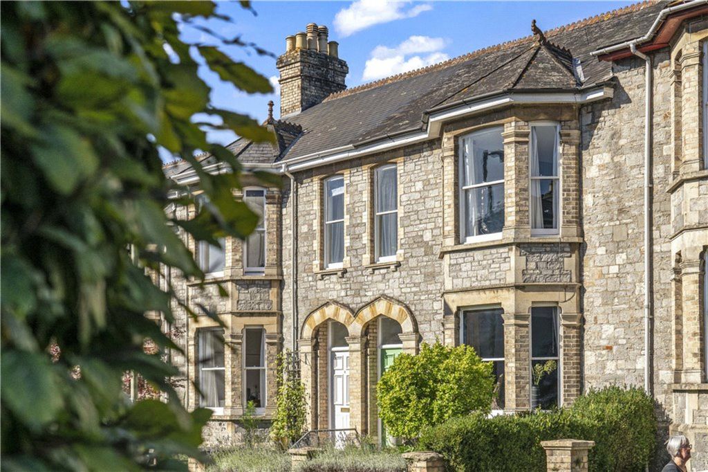 Property photo 1 of 22