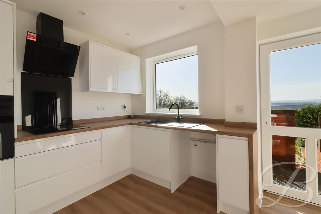 Property photo 2 of 20 Img_4238_1.Jpg