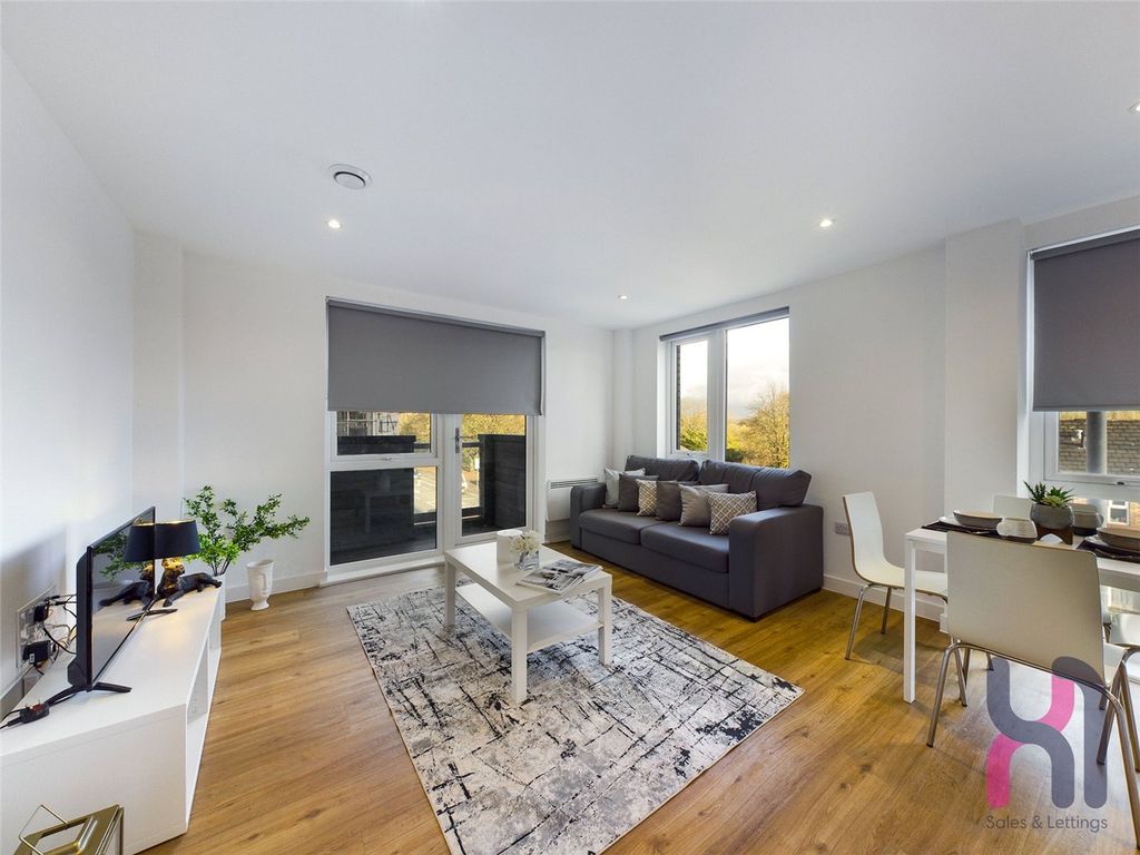 Property photo 1 of 6