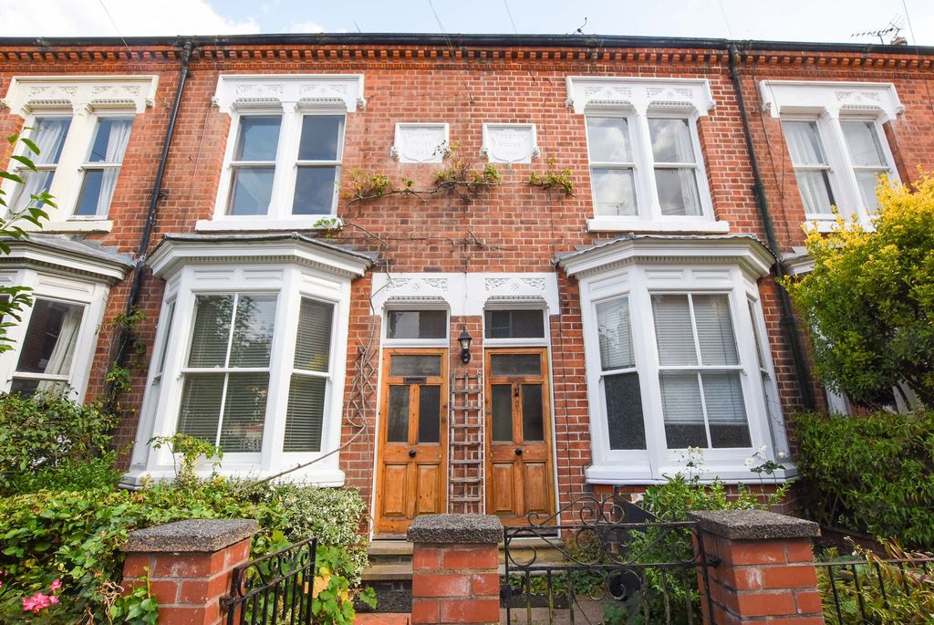 Property photo 1 of 23