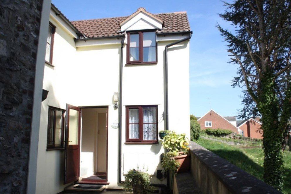 Property photo 1 of 5