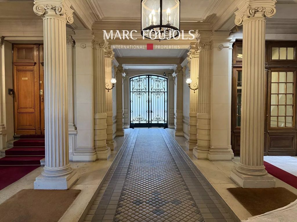 Property photo 1 of 5 Paris XVI Troacdero - Professional Apartment 155 m² With Services