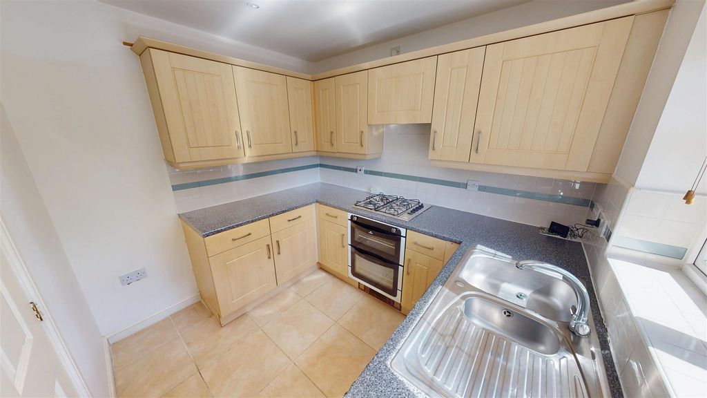 Property photo 3 of 24 The Spires Kitchen
