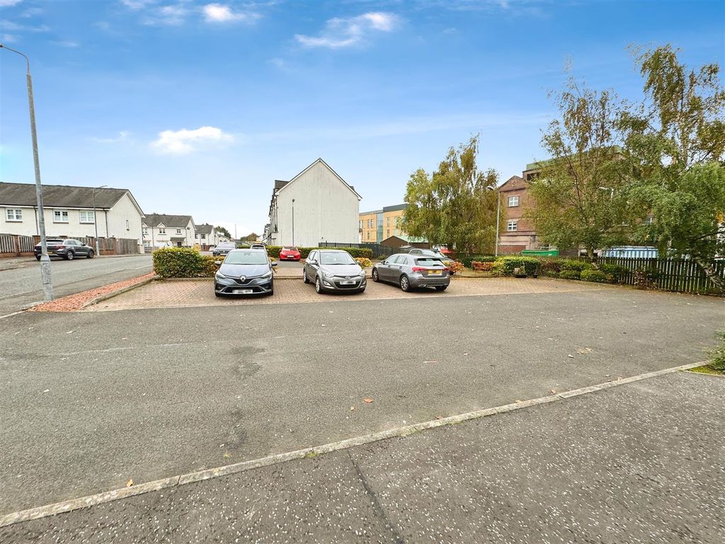 Property photo 2 of 9 8.Jpg