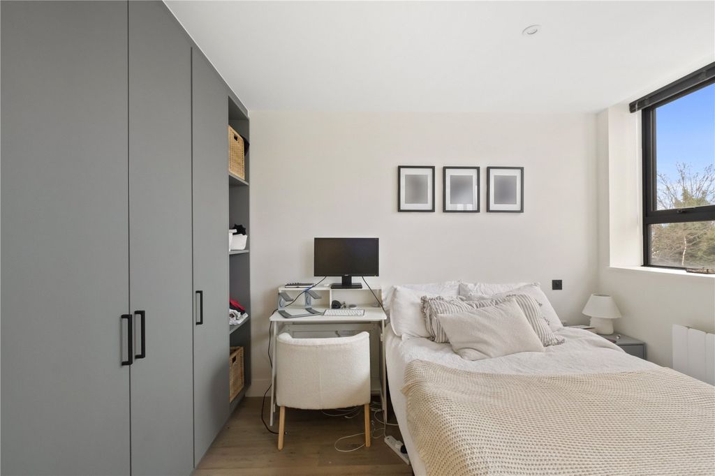 Property photo 3 of 8 Sleeping Area