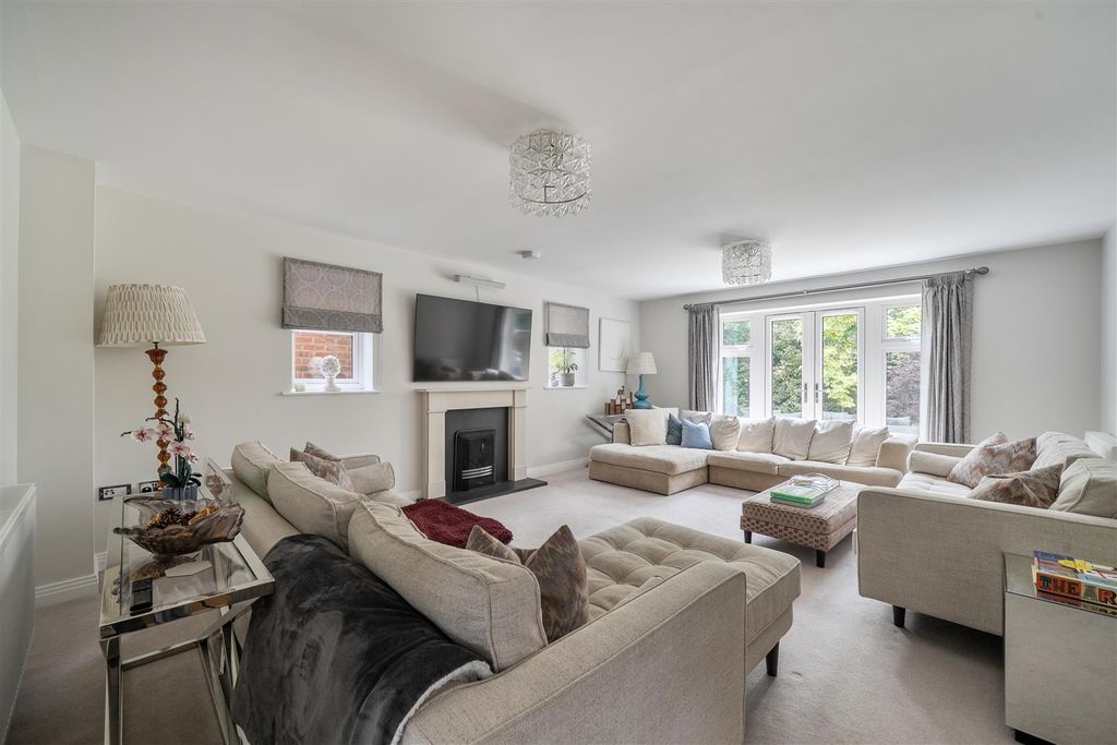 Property photo 2 of 29 1457243-7-6A037Bdbc6Cad.Jpg
