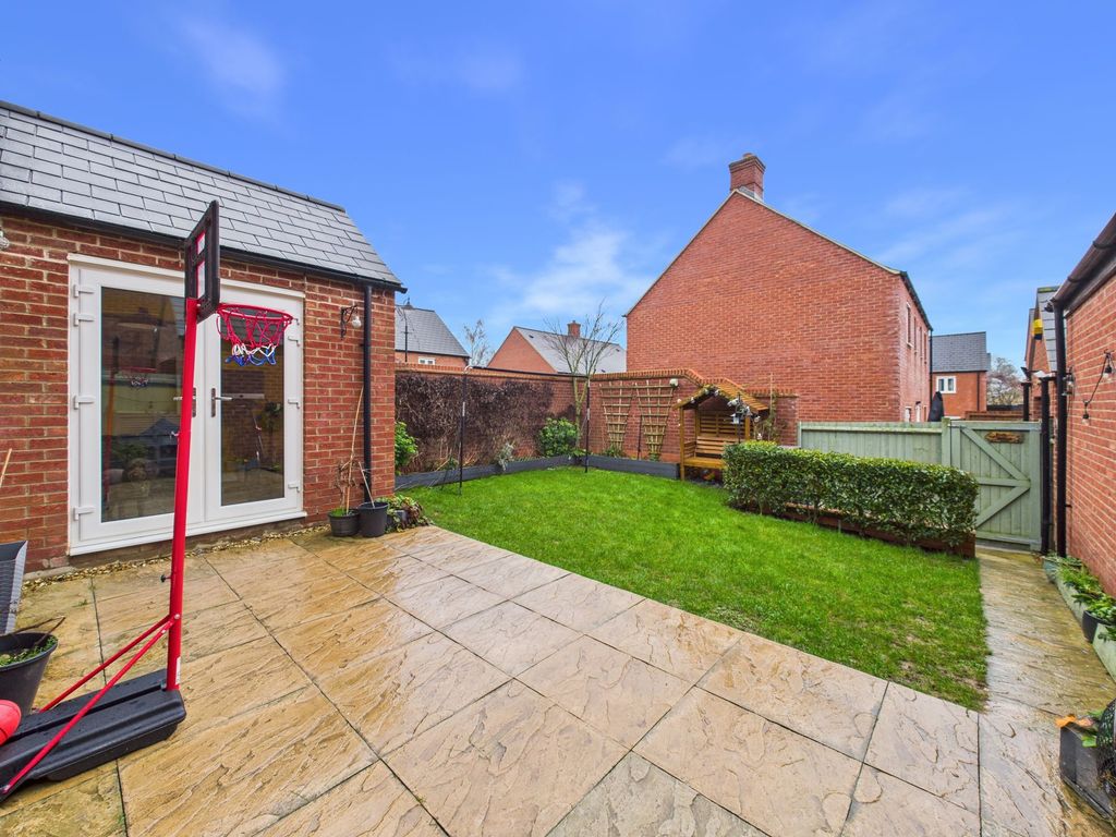 Property photo 2 of 30