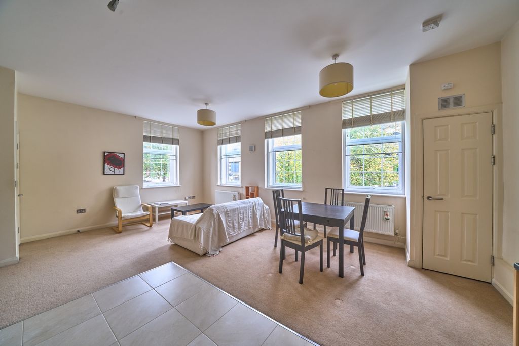 Property photo 3 of 10 Image 2