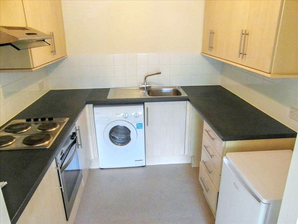 Property photo 2 of 6