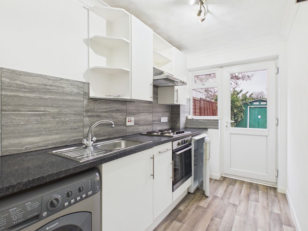 Property photo 3 of 8 Cam01984G0-Pr0548-Still005