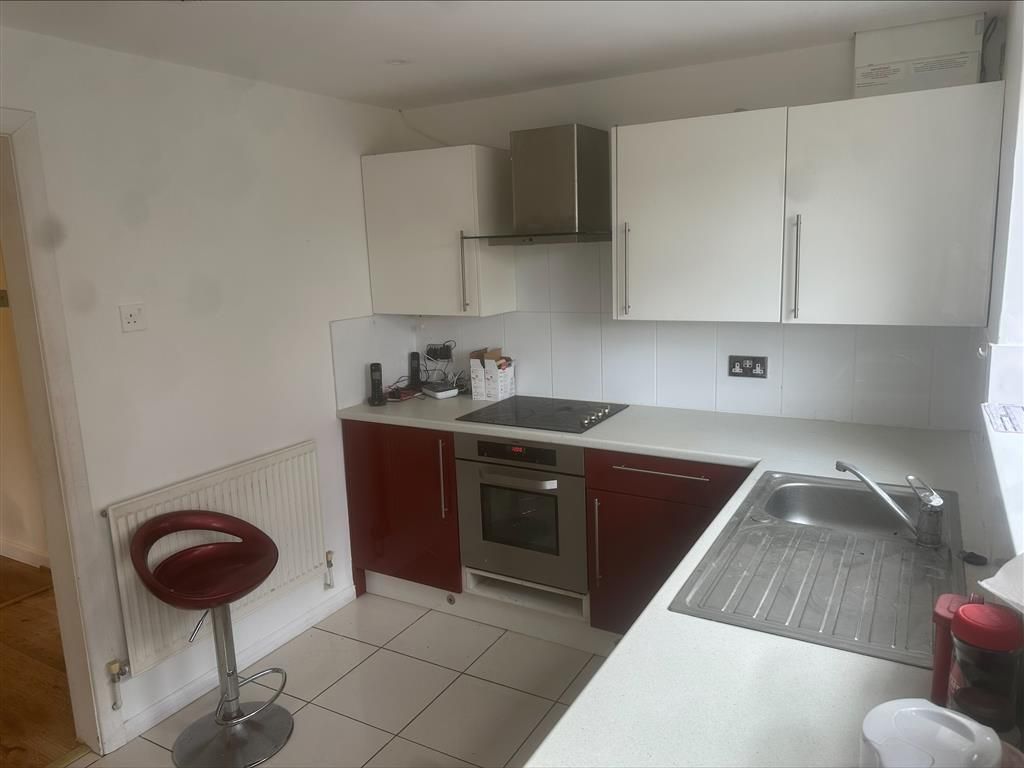 Property photo 2 of 13 Kitchen