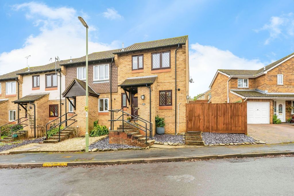 Property photo 1 of 29