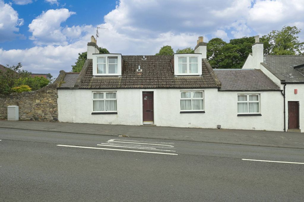Property photo 1 of 31
