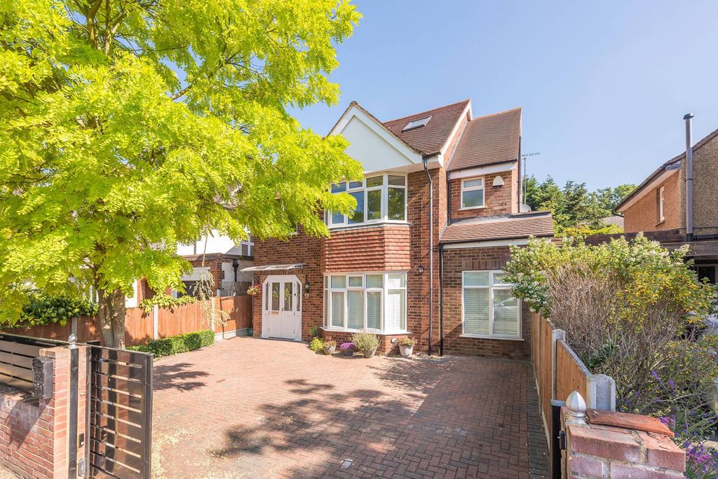 Property photo 2 of 16