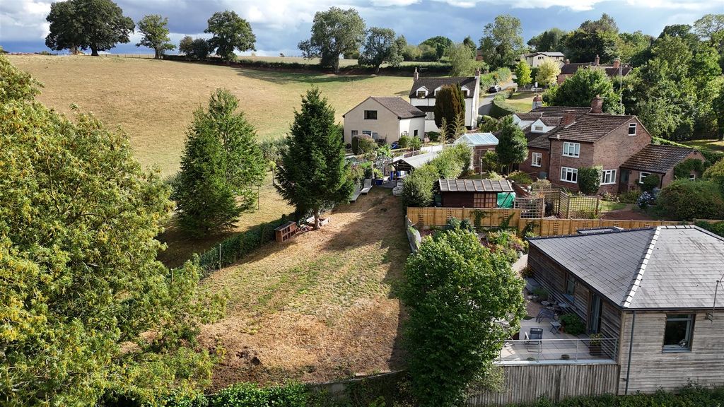 Property photo 2 of 19