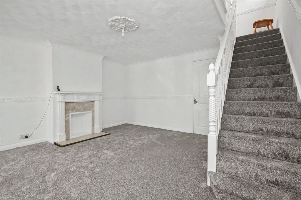 Property photo 2 of 17 Picture No. 06