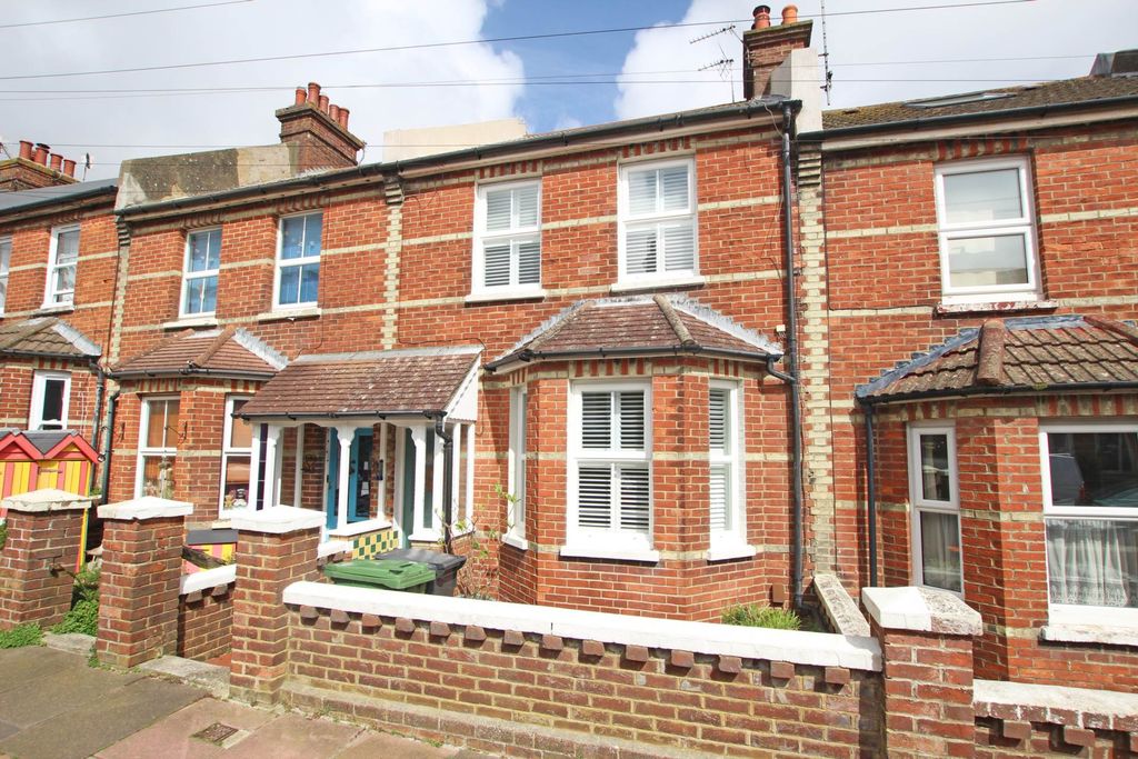 Property photo 1 of 25