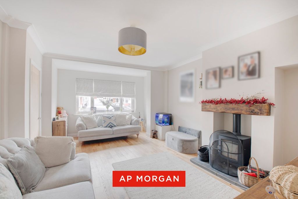 Property photo 3 of 17 Picture No. 07