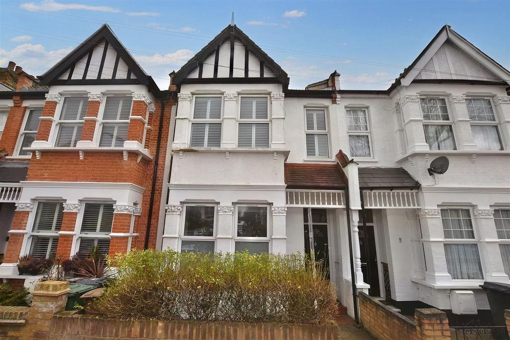 Property photo 1 of 9
