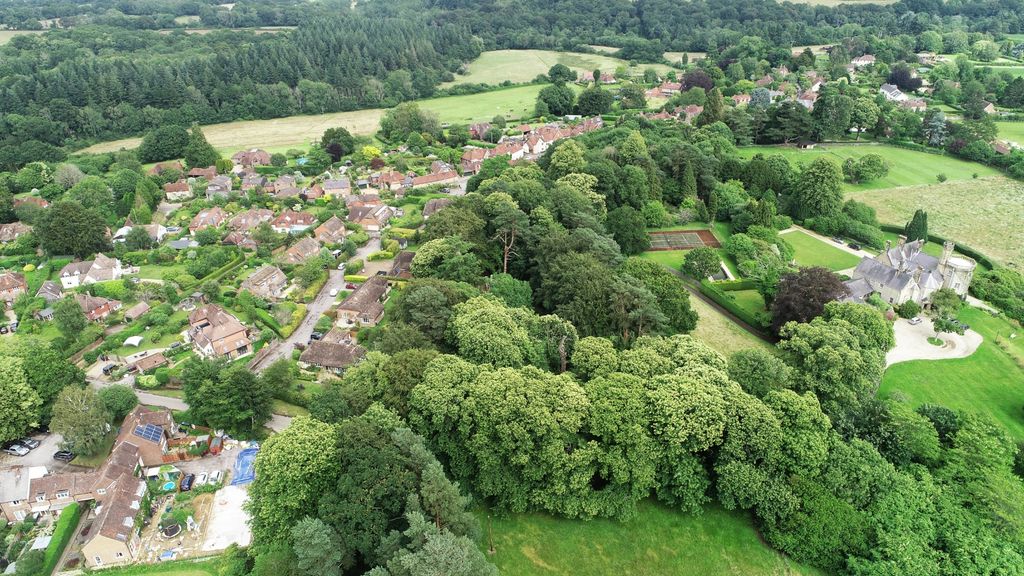 Property photo 3 of 5 Photo 2